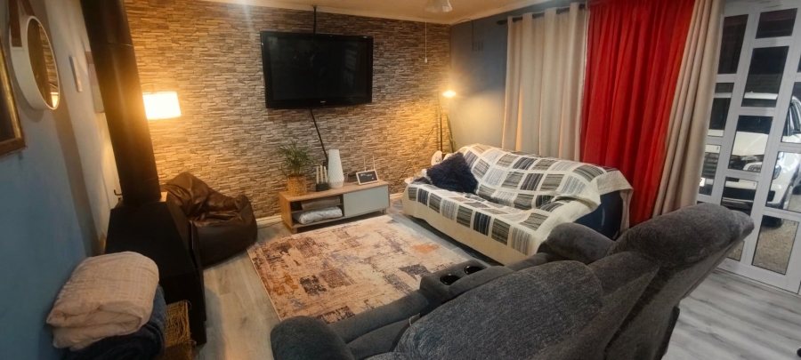 3 Bedroom Property for Sale in Portlands Western Cape